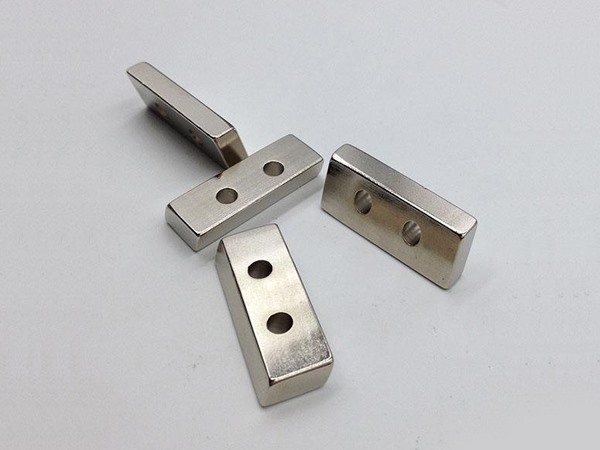 永磁鐵方形沉孔                                